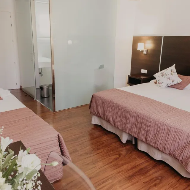 غرفة ثلاثية، MARE HOTEL 5/9