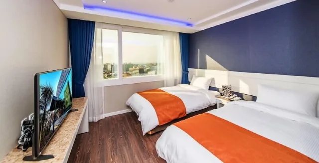 غرفة قياسية بسريرين منفصلين، Jeju Galaxy Hotel 1/5