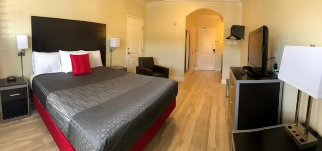 غرفة بسرير كينج، Gateway Inn and Suites Hotel 4/6
