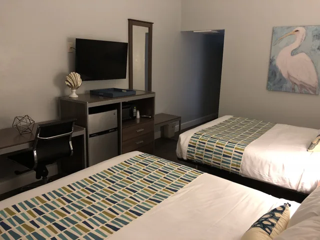 غرفة بسريرين كوين، Sand Dollar Inn 7/10