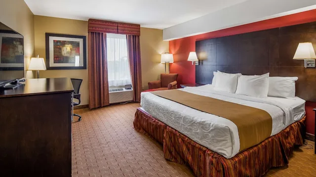 غرفة قياسية بسرير كوين، Best Western Plus Bowmanville 2/7