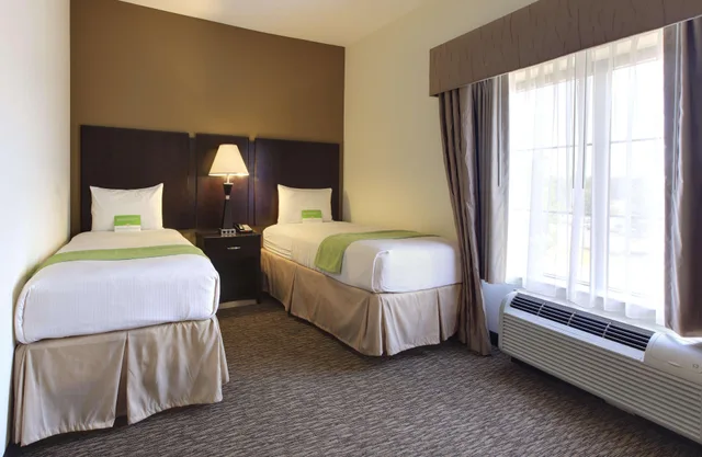 جناح عائلي بسرير كينج وسريرين منفصلين بغرفة نوم واحدة، La Quinta Inn Suites By Wyndham Memphis Wolfchase 1/2