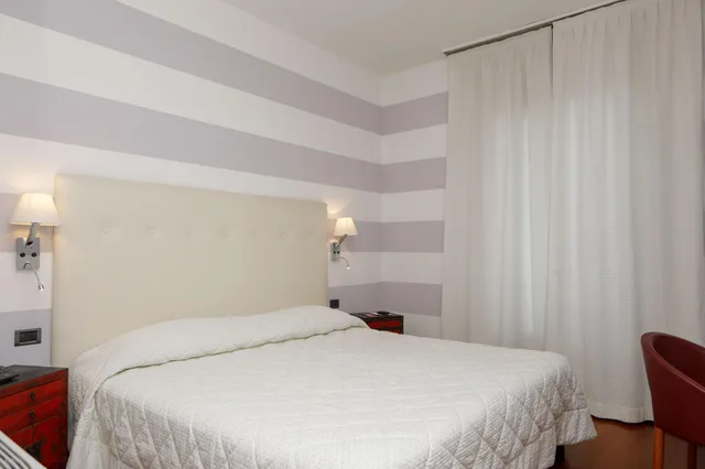 غرفة قياسية بسرير مزدوج، Hotel Lancaster 1/4