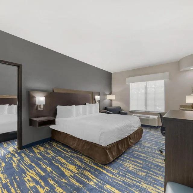 جناح بسرير كينج لذوي الإعاقة، Best Western Sea World/Lackland AFB NW Hotel Suites 3/8