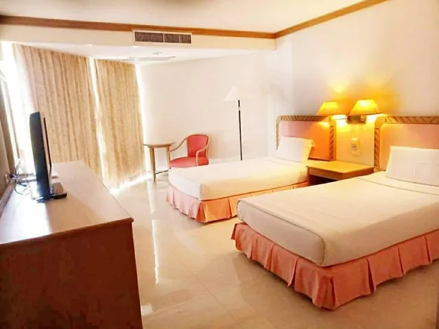 غرفة سوبيريور بسريرين منفصلين، Khanom Golden Beach Hotel 1/5