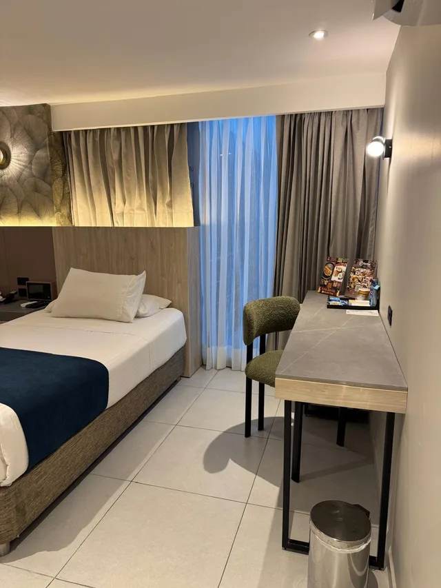 غرفة قياسية بسريرين منفصلين بإطلالة، Zione Luxury Hotel Pereira 5/10