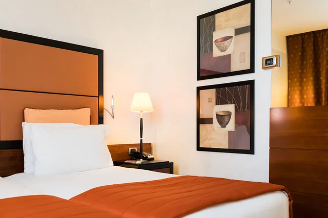 غرفة قياسية بسريرين منفصلين، Crowne Plaza Milano Malpensa Airport 6/10