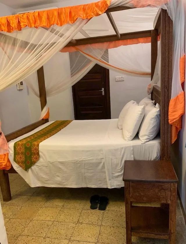 غرفة قياسية بسرير كوين بغرفتي نوم، Princess Salme Inn 2/8