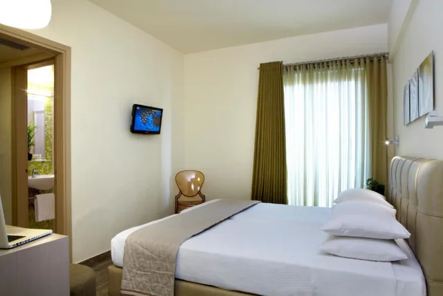 غرفة عائلية بغرفتي نوم، Mouikis Hotel Kefalonia 1/3