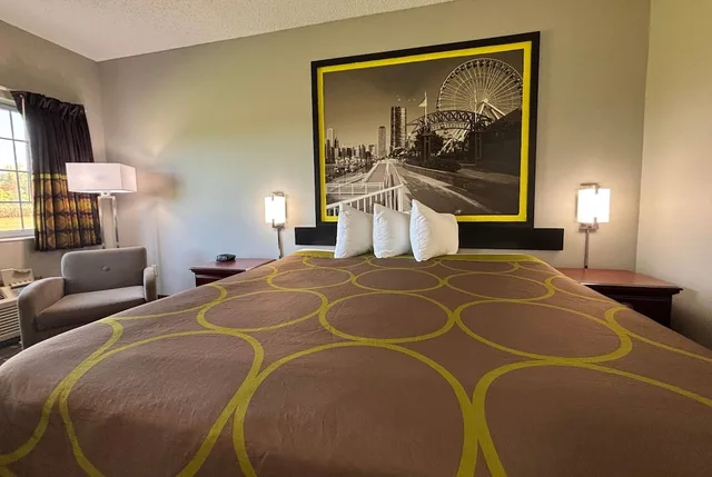 جناح استوديو بسرير كينج، Super 8 by Wyndham Mt. Carmel IL 4/10