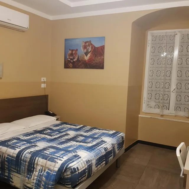 Room, Single, Hotel Tommaseo 1/10