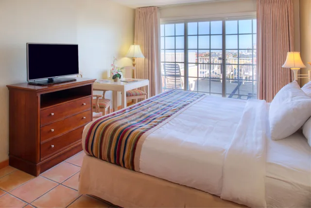 Standard, 2 Queen Beds, Sofa, Bay Side، Paradise Plaza Inn 5/7