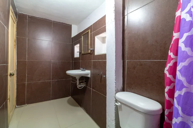 غرفة قياسية بسريرين، OYO Hotel Punta Guadalupe, San Cristobal de las Casas 5/6