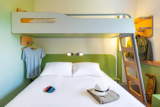 غرفة ثلاثية، Ibis Budget Clermont Ferrand Sud Aubiere 4/8