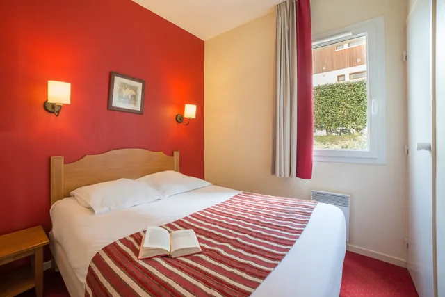 1 Bedroom, Apartment, Twin Beds, Balcony, Pierre Vacances Residence Les Rives de L Apos Aure 1/6