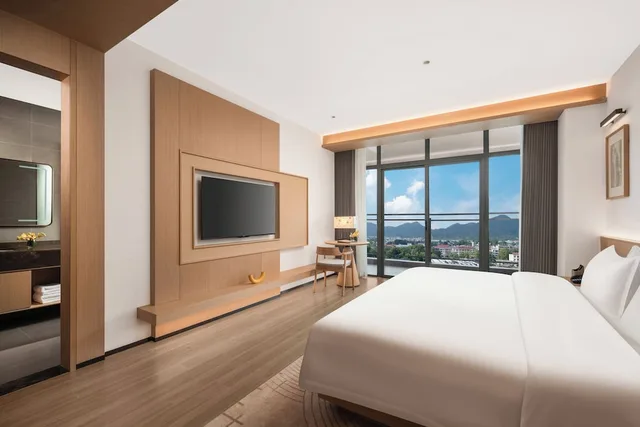 غرفة بسرير كينج، Holiday Inn Ganzhou Orchid Town Hotel 1/1