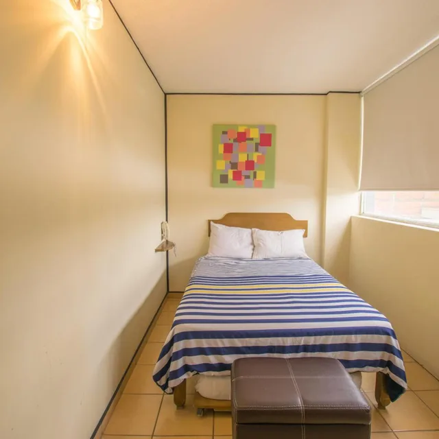 غرفة أساسية ثلاثية، Hotel Mateos 1215 4/7