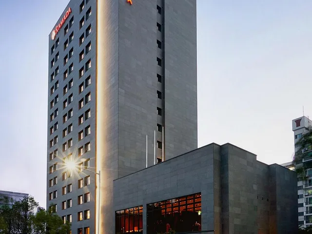 غرفة ديلوكس بسرير كوين مع أريكة، Ramada by Wyndham Gunsan 1/1