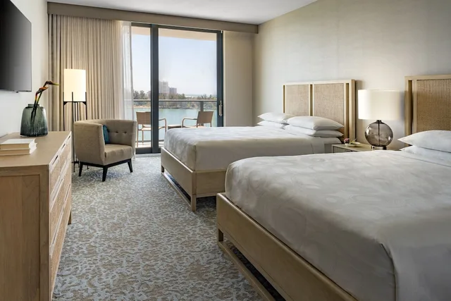 2 Bedrooms, Residence, 1 King and 2 Queen Beds, Beach View, 2 Bathrooms, Sofa, Balcony، JW Marriott Clearwater Beach Resort & Spa 1/4