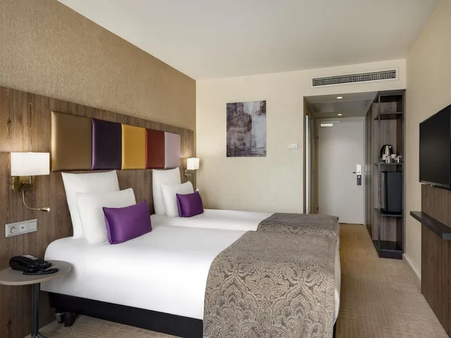 غرفة سوبيريور بسريرين منفصلين، Mercure Budapest Korona Hotel 5/10