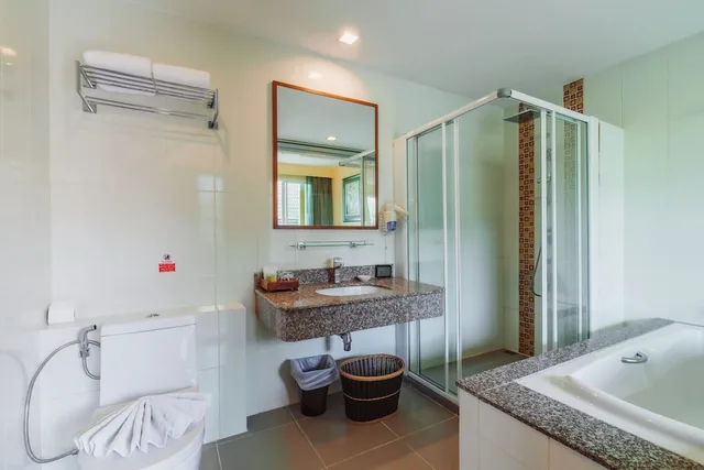 جناح تنفيذي بسرير مزدوج بإطلالة على المدينة، Elite Suites Patong 10/10