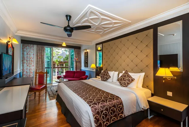 Superior Queen Hill View، Century Pines Resort 1/1