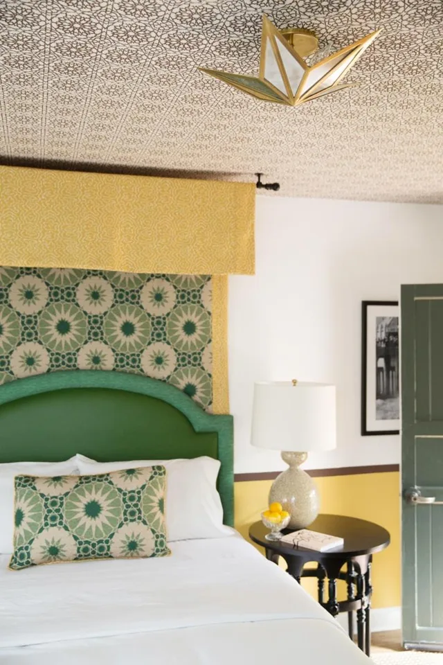 غرفة بسرير كوين بإطلالة على الحديقة، Casa Laguna Inn Spa 1/1