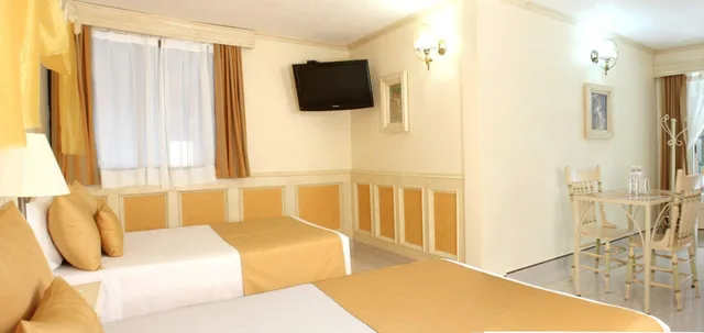 غرفة أساسية رباعية، Villa Las Margaritas Plaza Cristal Hotel 1/3