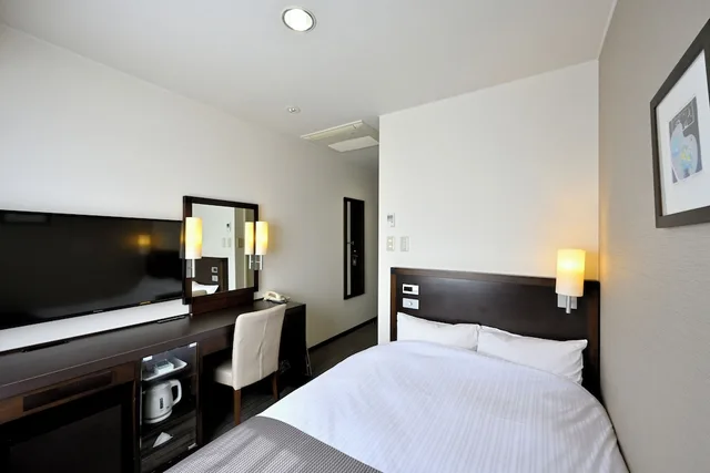 غرفة أساسية بسرير مزدوج للمدخنين، Saijo Urban Hotel 1/2