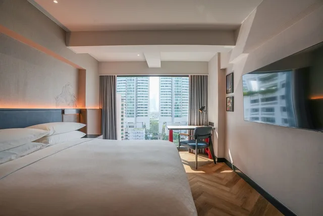 غرفة بريميير بسرير كينج بإطلالة على المدينة، Four Points by Sheraton Bangkok, Sukhumvit 22 4/7