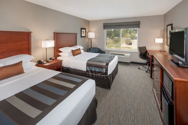 غرفة بسريرين مزدوجين، Wingate by Wyndham Shreveport Airport 1/3