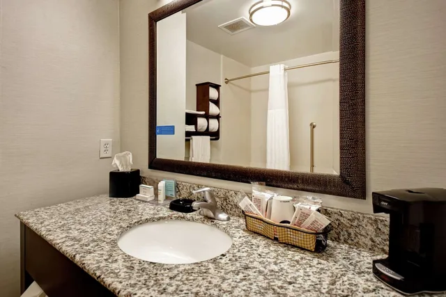 جناح استوديو بسرير كينج مع أريكة، Hampton Inn Middletown OH 3/4