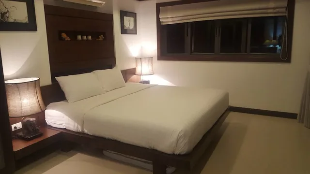 2 Bedrooms, Family Suite, 2 King Beds, Pool View, Pool Side، Samui Emerald Condotel 1/2