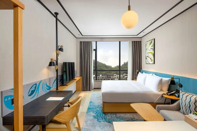 غرفة بسرير كينج بإطلالة على المدينة، Hilton Garden Inn Guizhou Maotai Town 2/8