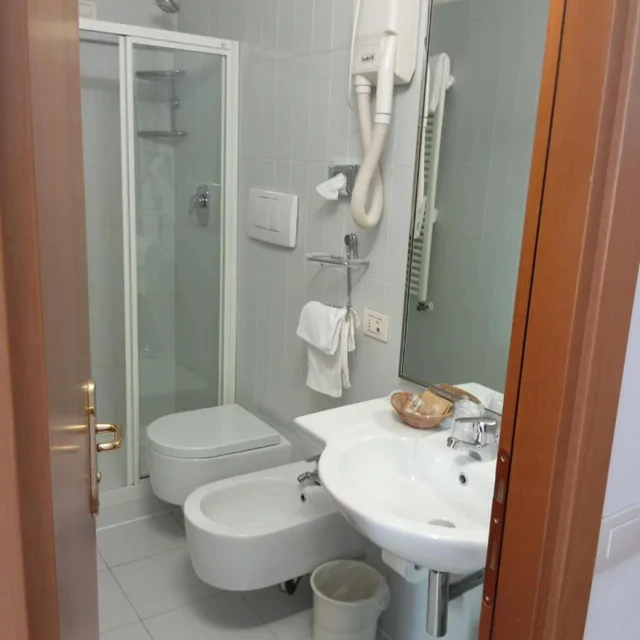 غرفة ثلاثية، Palazzo Ognissanti 6/6