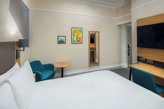 Premium, Single Bed, Holiday Inn Farnborough by IHG 1/10