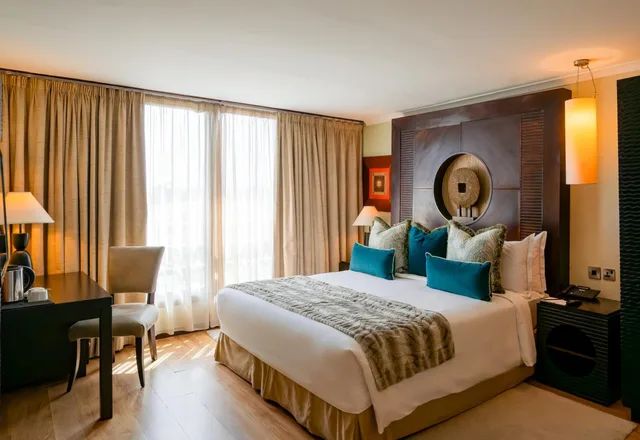 جناح جونيور، Sea Cliff Village 2/3