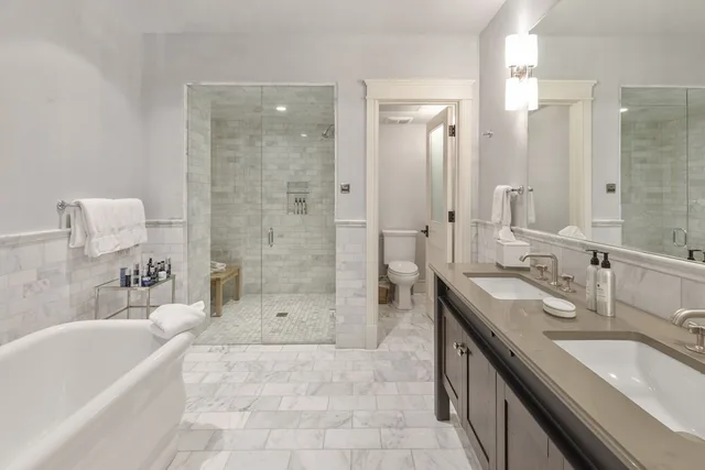 4 Bedrooms, Residence, 2 Double Beds, 4 King Beds, 2 Bunk Beds, Side View، The Auberge Residences at Element 52 1/1