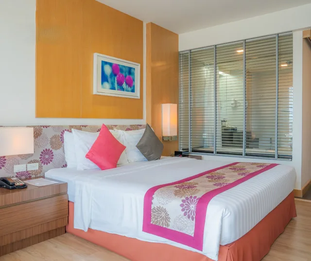 Deluxe, King Bed, Amaranth Suvarnabhumi Hotel 2/4