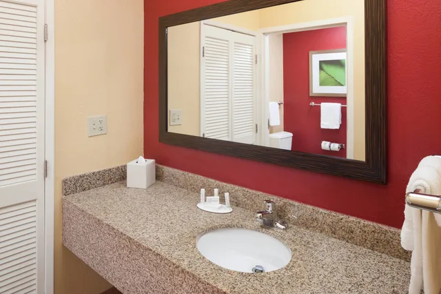 غرفة بسريرين مزدوجين، Comfort Inn Jackson North - Ridgeland 3/4
