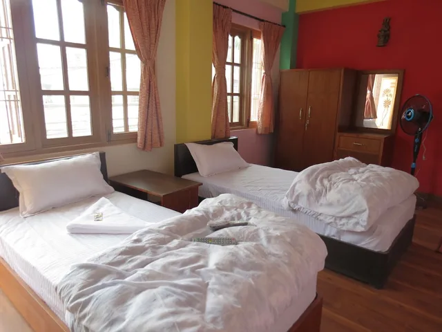 غرفة بسريرين منفصلين، Hotel Om 2/3