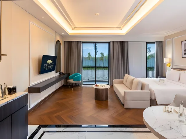غرفة تنفيذية بسرير كينج، Eminence Golf and Resort Lembang Bandung 1/1
