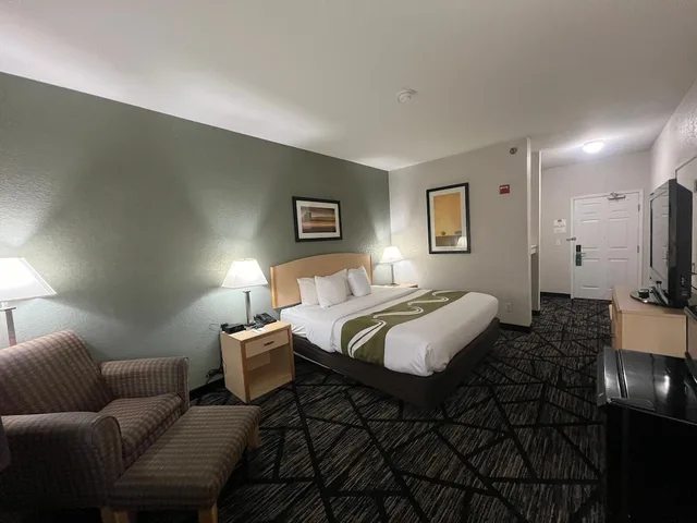 غرفة قياسية بسرير كينج لذوي الإعاقة، Quality Inn & Suites Loveland 6/10