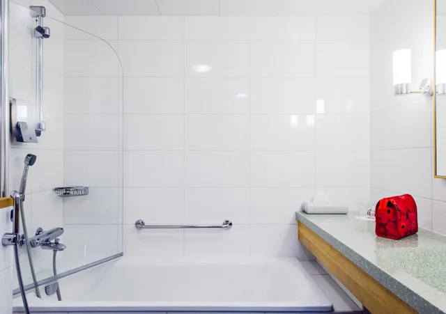 غرفة قياسية بسريرين منفصلين مع سرير إضافي، Original Sokos Hotel Tapiola Garden Espoo 10/10