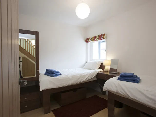 Town House, Apartment, 1 Double and 4 Single Beds, The Pyjama Factory 3/7