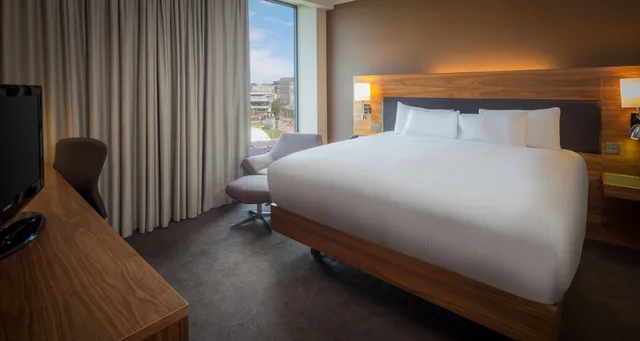 غرفة بسرير كينج لذوي الإعاقة، Hilton Liverpool City Centre 3/8