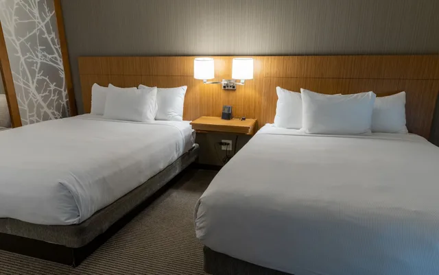 Room, 2 Queen Beds, Sofa, Hyatt Place West Des Moines/Jordan Creek 2/4