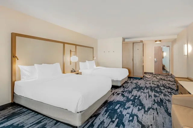 Suite, 2 Queen Beds, Sofa, Fairfield Inn & Suites North Conway 3/7