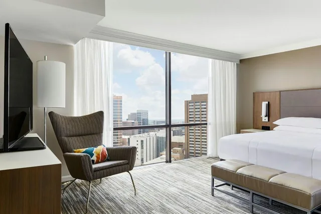 1 Bedroom, Presidential, Suite, King Bed, Sofa, Houston Marriott Medical Center/Museum District 2/6