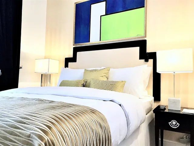 2 Bedrooms, Deluxe, Luxury, Suite, Old Town View، Luxury Apartments Mondrian Market Square 2/6